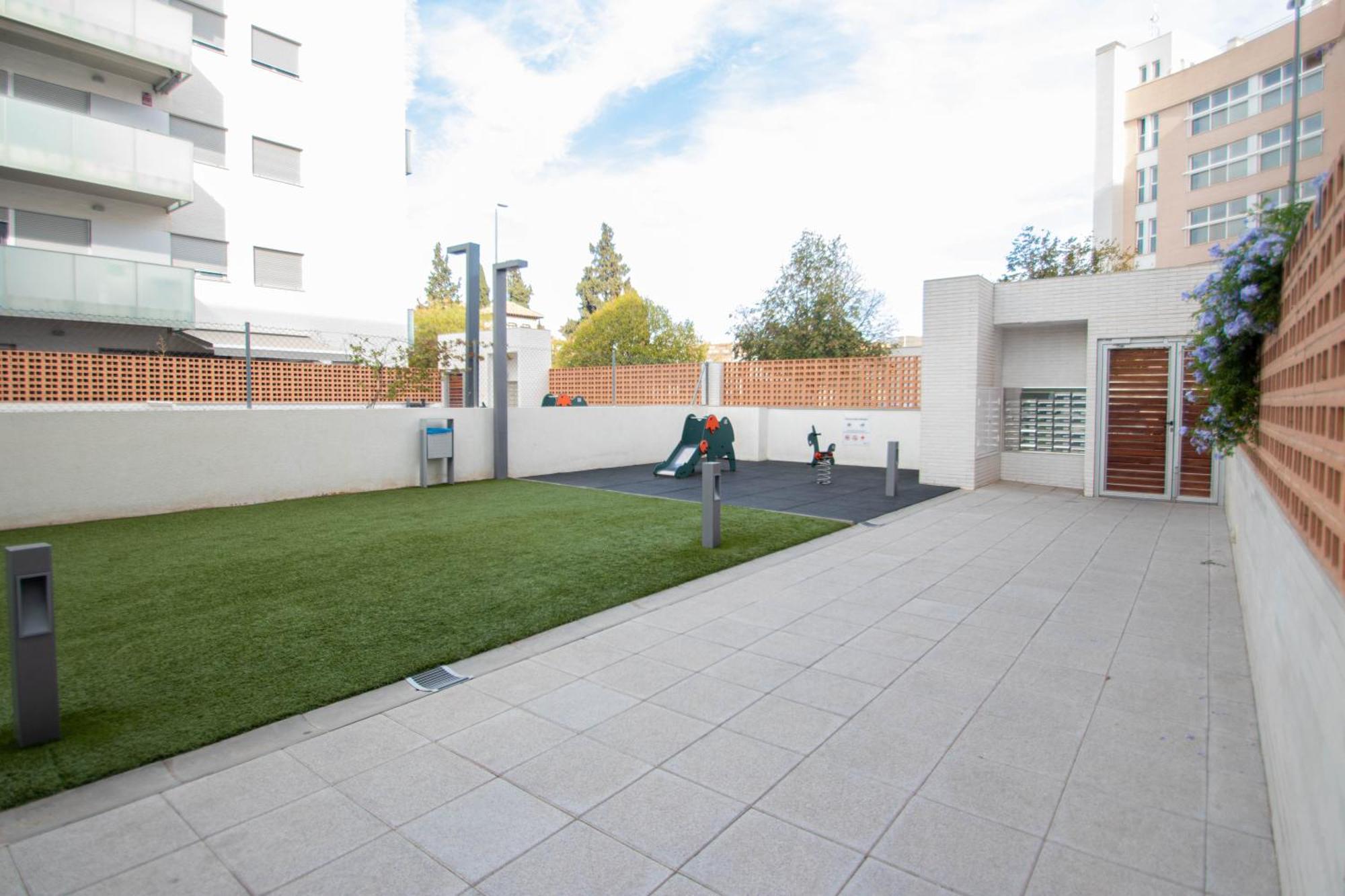 Ciencias Forum 2 Apartment Granada Bagian luar foto